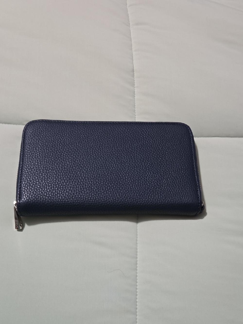 thirty-one Textured Navy Zip-Around Wallet - New Never Used